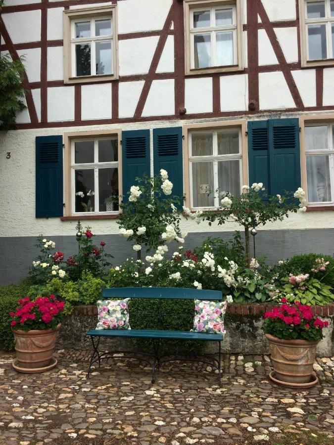 푼데리크 Altes Winzerhaus Lenz 아파트 외부 사진